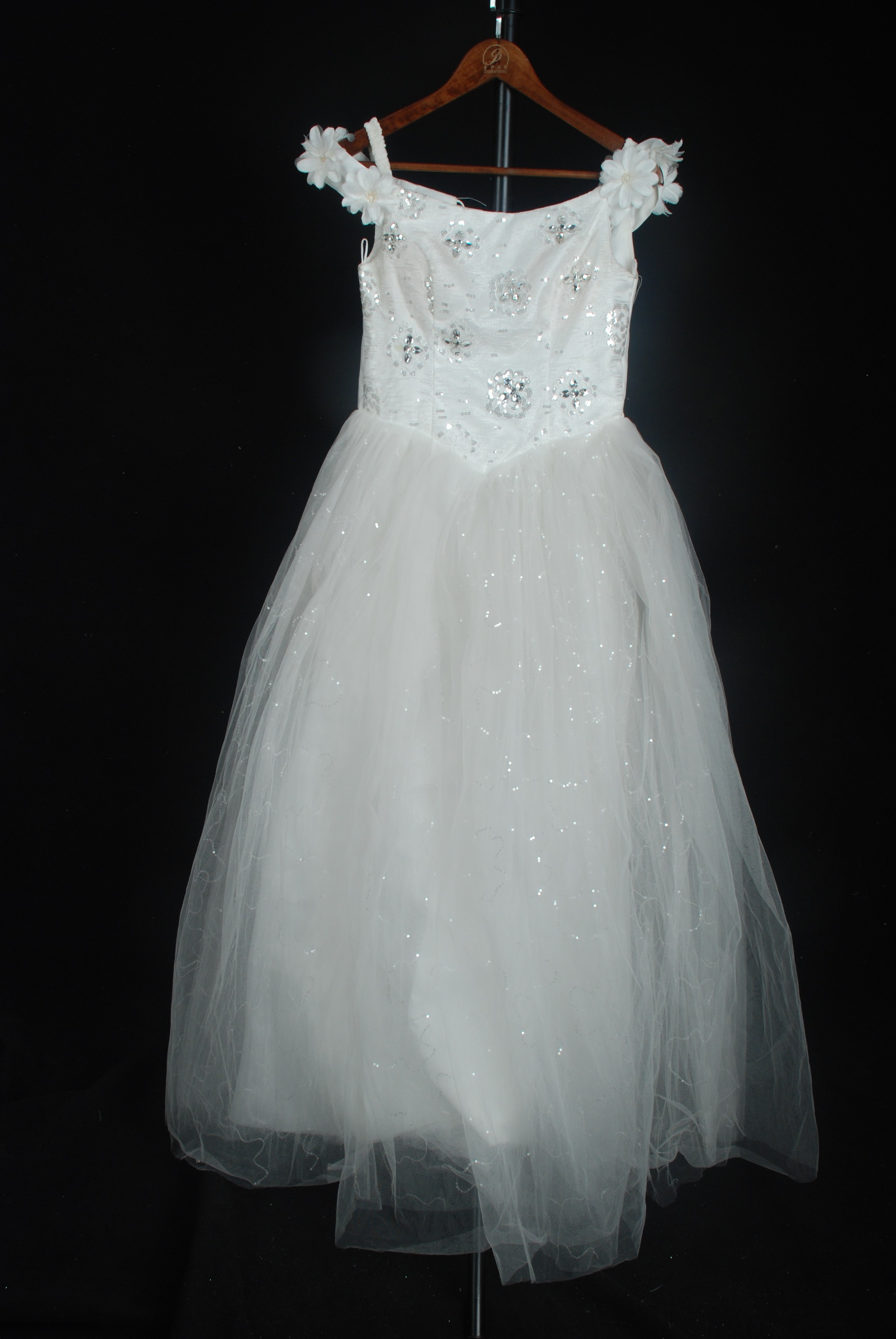 二手婚纱影楼婚庆淘汰婚纱礼服彩纱婚纱摄影婚礼拍照婚纱