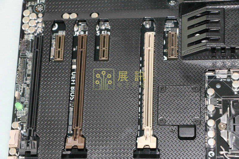 全新asus/华硕 sabertooth z77主板1155针 剑齿虎 特种部队