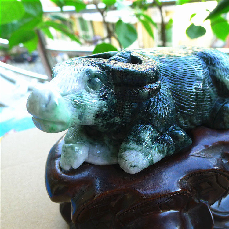 天然翡翠牛气冲天摆件货老坑种大件精雕底座带证珠宝奇石