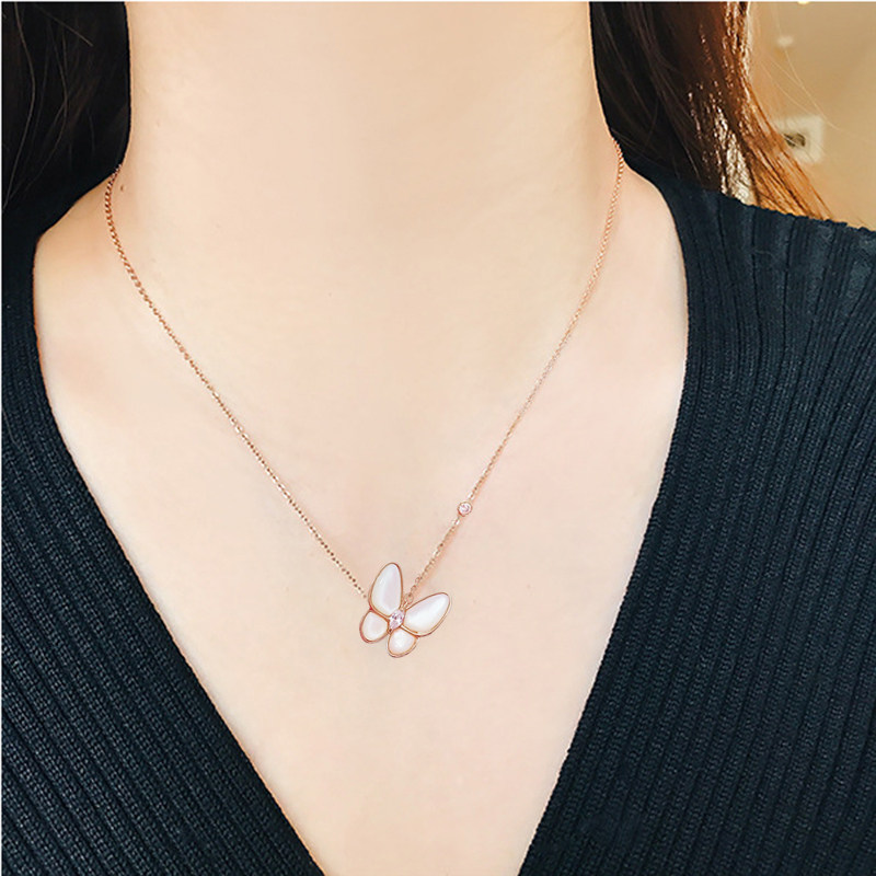 韩国新款蝴蝶项链锁骨小众设计吊坠网红气质简约项链