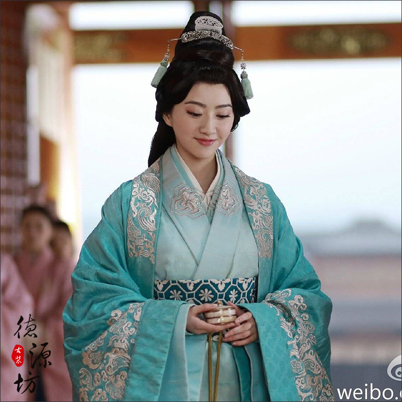 班淑传奇景甜同款影视古装拖尾绣花贵妃皇后民族服装