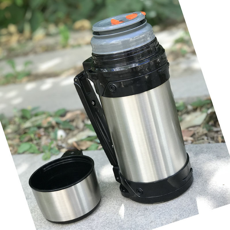 迪卡侬不锈钢保温杯大容量水杯把手车载旅行保温1.5l保温杯