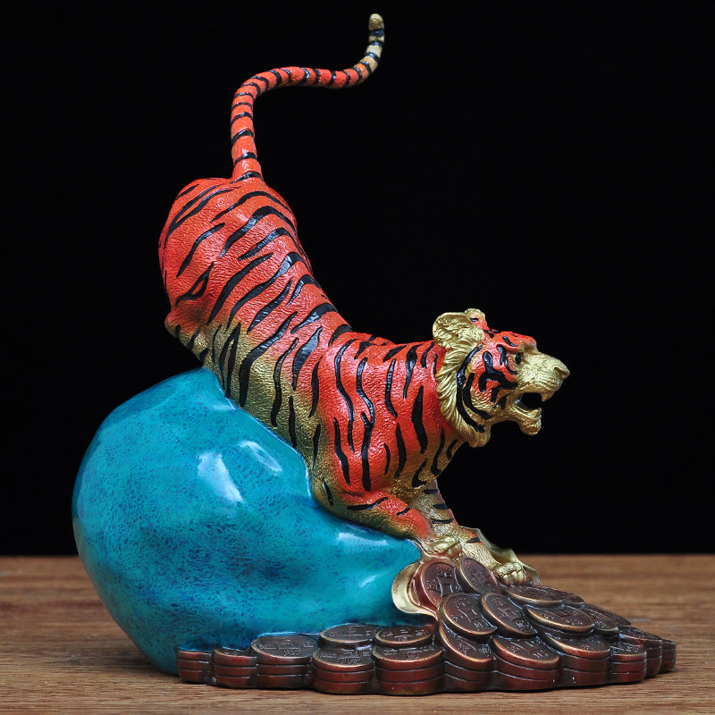 老虎彩铜摆件下山钱袋招财财虎家居客厅风水摆件