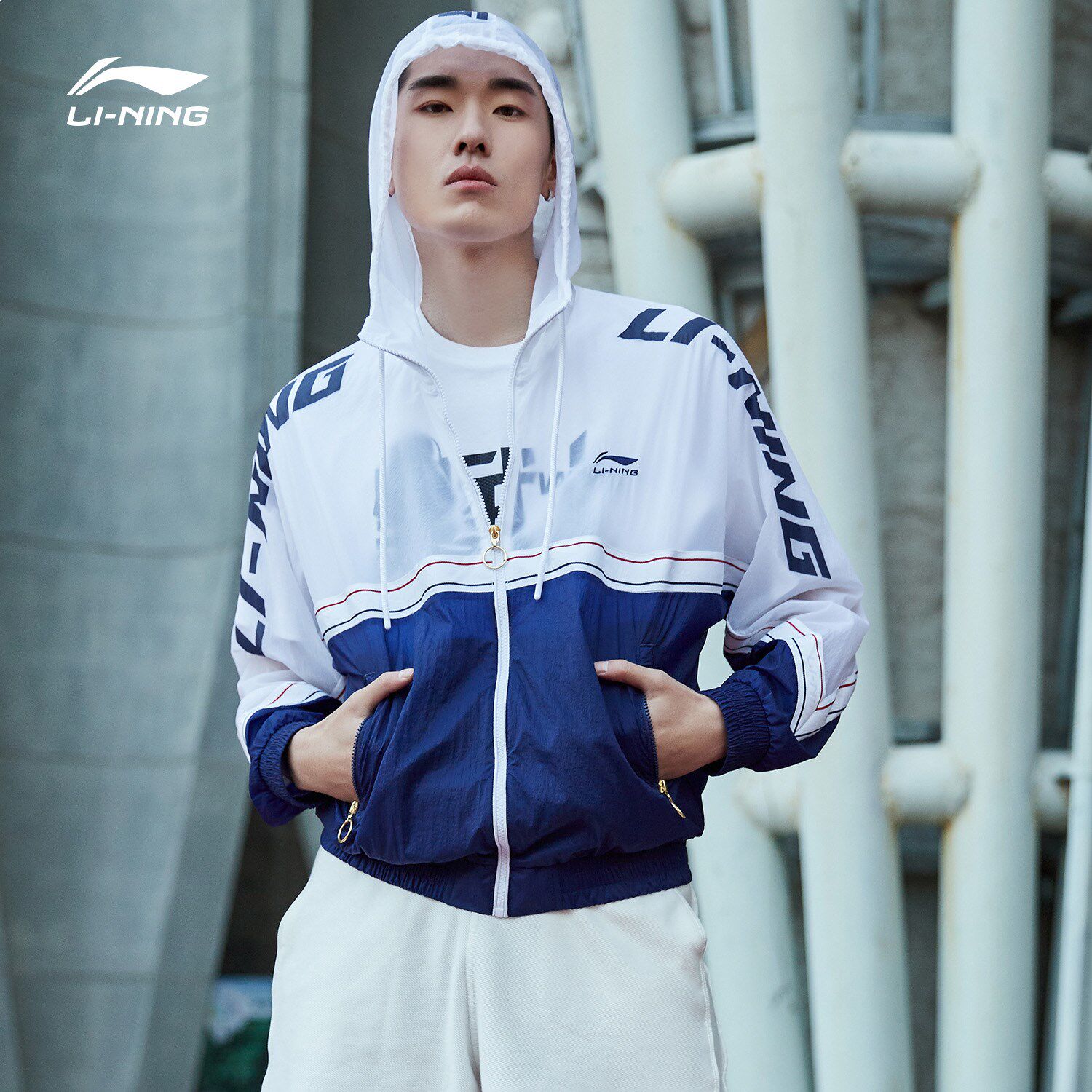李宁上衣休闲潮流拼接宽松运动周宽松时装巴黎运动风衣