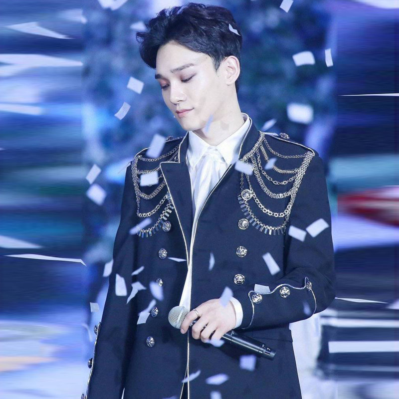 exo偶像练习生吴世勋同款男团队齐舞演出铁链军阀西服