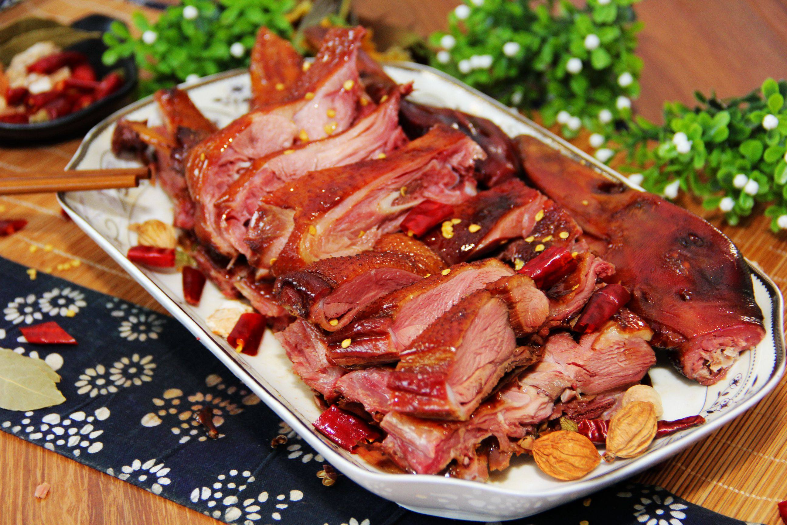 四川特产彭州九尺板鸭五香卤味鸭肉1000g零食鸭肉