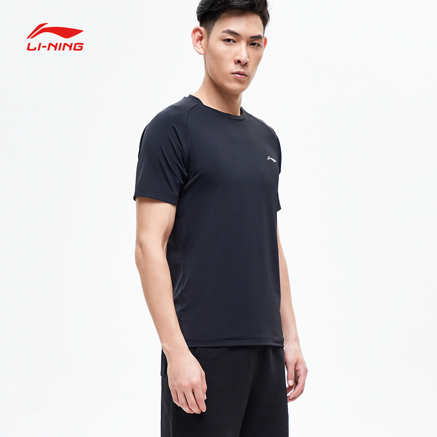 李宁短袖t恤男士训练系列夏季圆领修身白色针织运动服 - 李宁官方网店