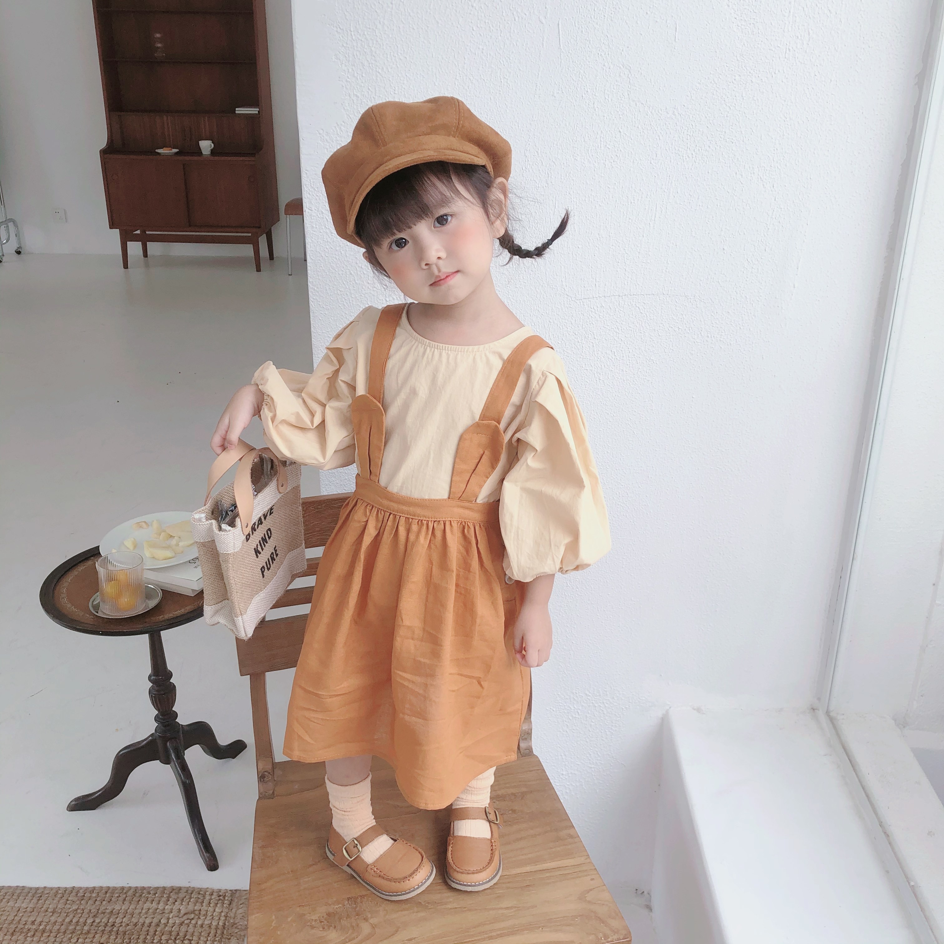 韩版清新可爱女童灯笼娃娃衬衣儿童棉麻兔耳朵套装