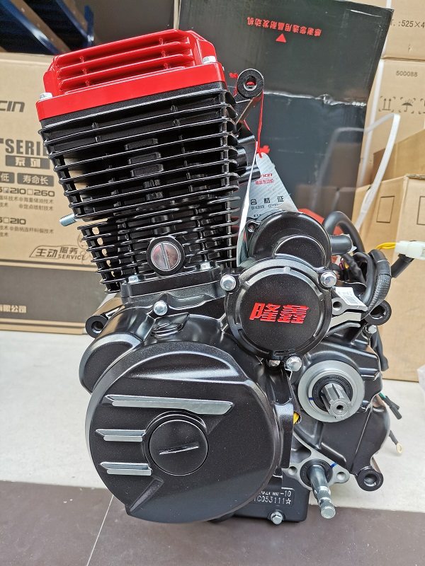 隆鑫原厂三轮摩托车晶耐发动机总成坚固耐用静音机头摩托车发动机
