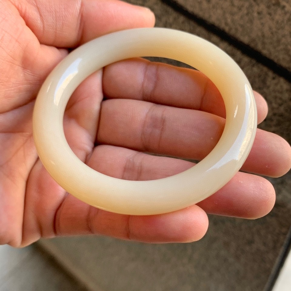 收藏和田玉老藕粉福镯圆手镯56圈口自然光实拍颜色手饰