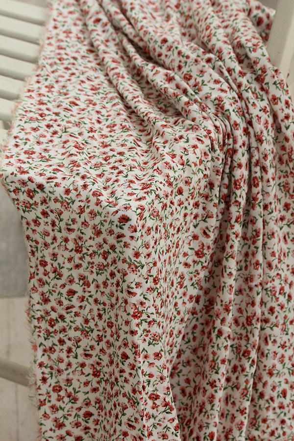 春夏棉绸布料连衣裙家居睡衣童装面料轻薄透气海绵垫