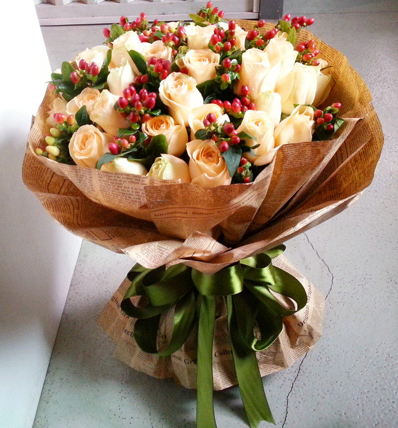 鲜花33朵香槟玫瑰花束玫瑰花北京鲜花速递生日七夕鲜花速递同城