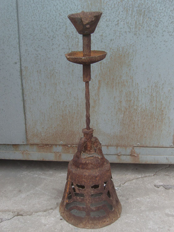 陈设装饰老铁民间民俗物件油灯照明铁制烛台烛台