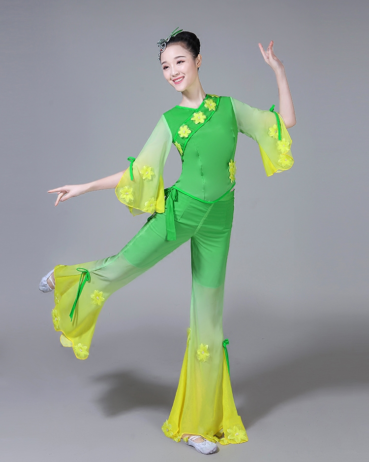 秧歌喜庆新款茉莉花舞蹈服装扇子广场舞古典演出服民族服装