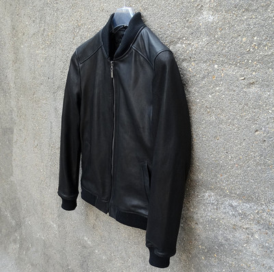 逆天低价 修身显瘦山羊皮头层皮革男短款真皮皮衣棒球服皮夹克