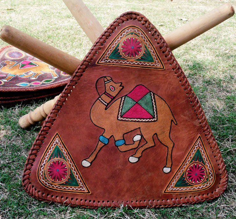 印度特色手工家居工艺品东南亚民族风摆件刺绣骆驼摆件