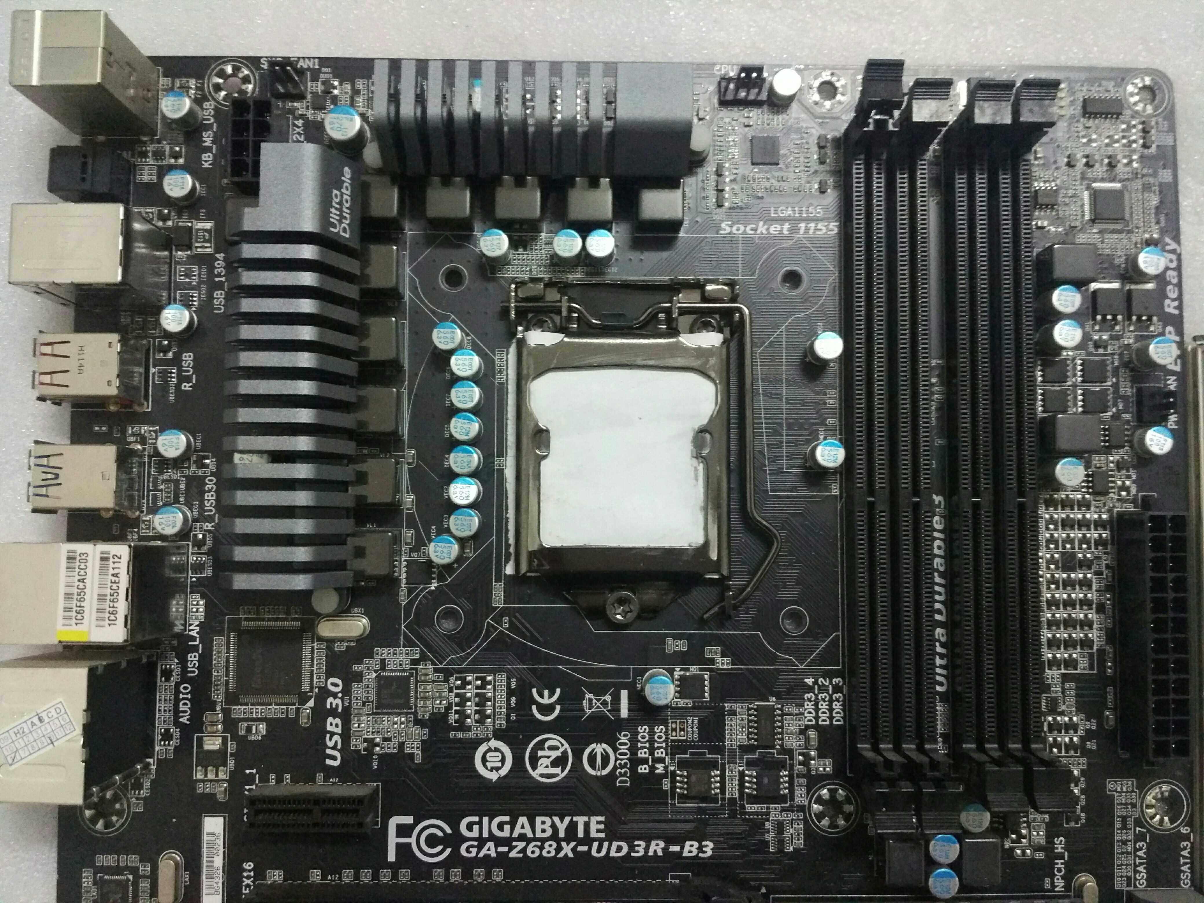 新技嘉技嘉z68xud3rb31155针主板豪华供电超频支持32nm主板