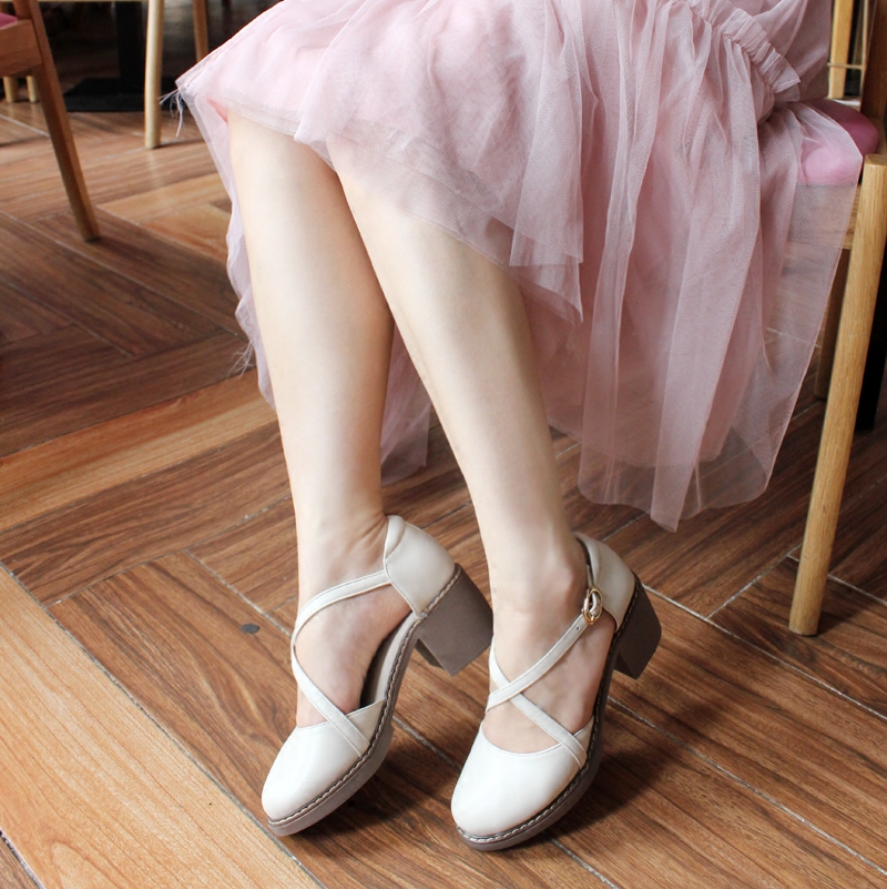 2019搭扣芭蕾舞芭蕾高跟百搭粗跟绑带交叉一字洞洞鞋