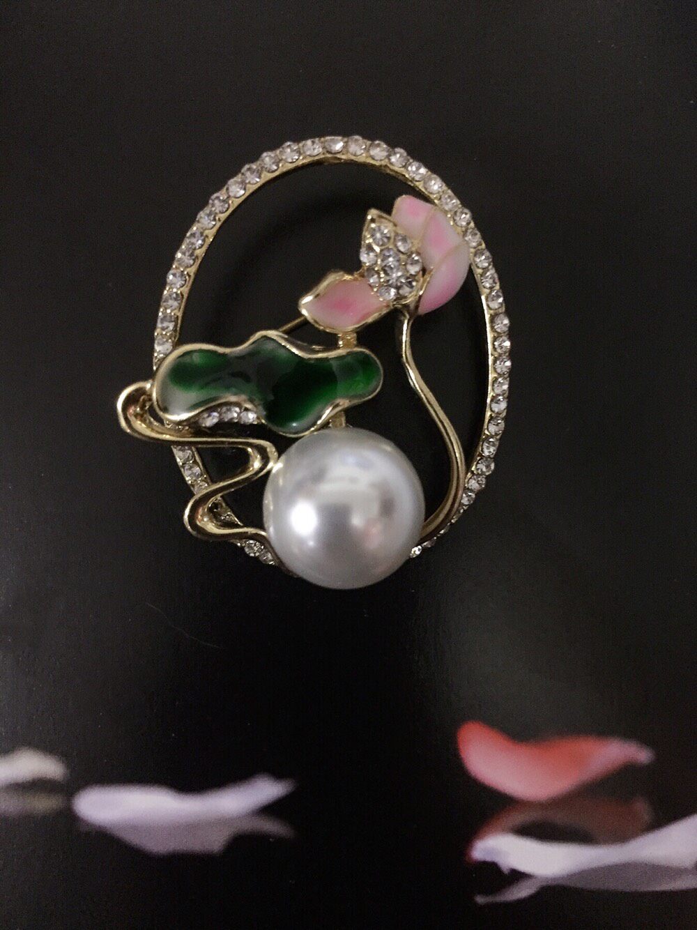 文静秀美合金镀金镶嵌珍珠荷塘月色胸针荷花荷叶胸针