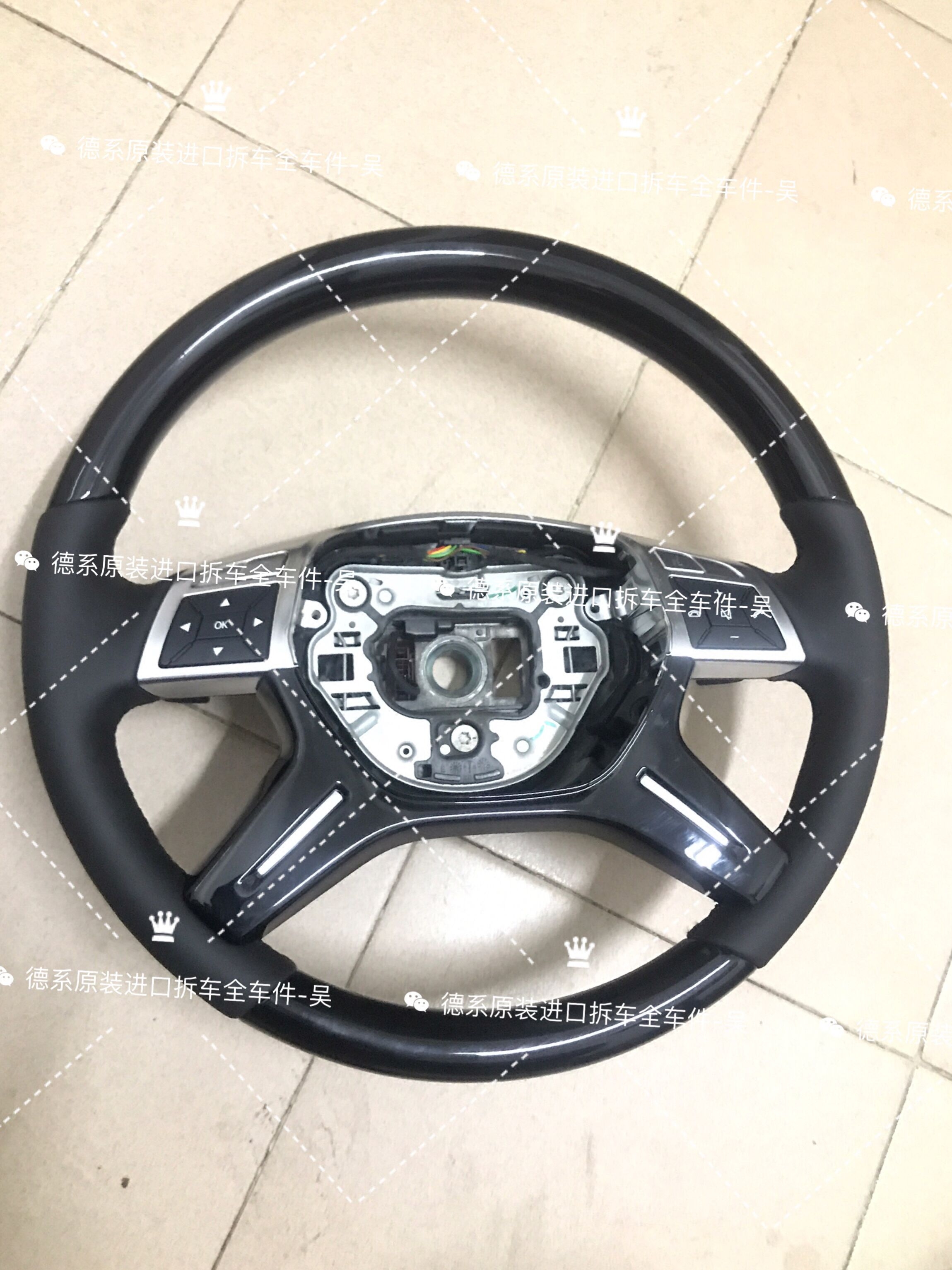方向盘奔驰w204c180c200c300c260gleglsglml桃木改装方向盘