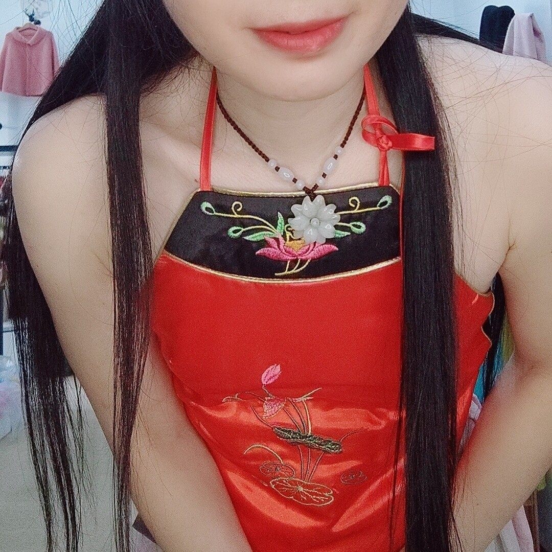 内衣手推个性古来复古性感真丝衣涵蚕丝桑蚕肚兜