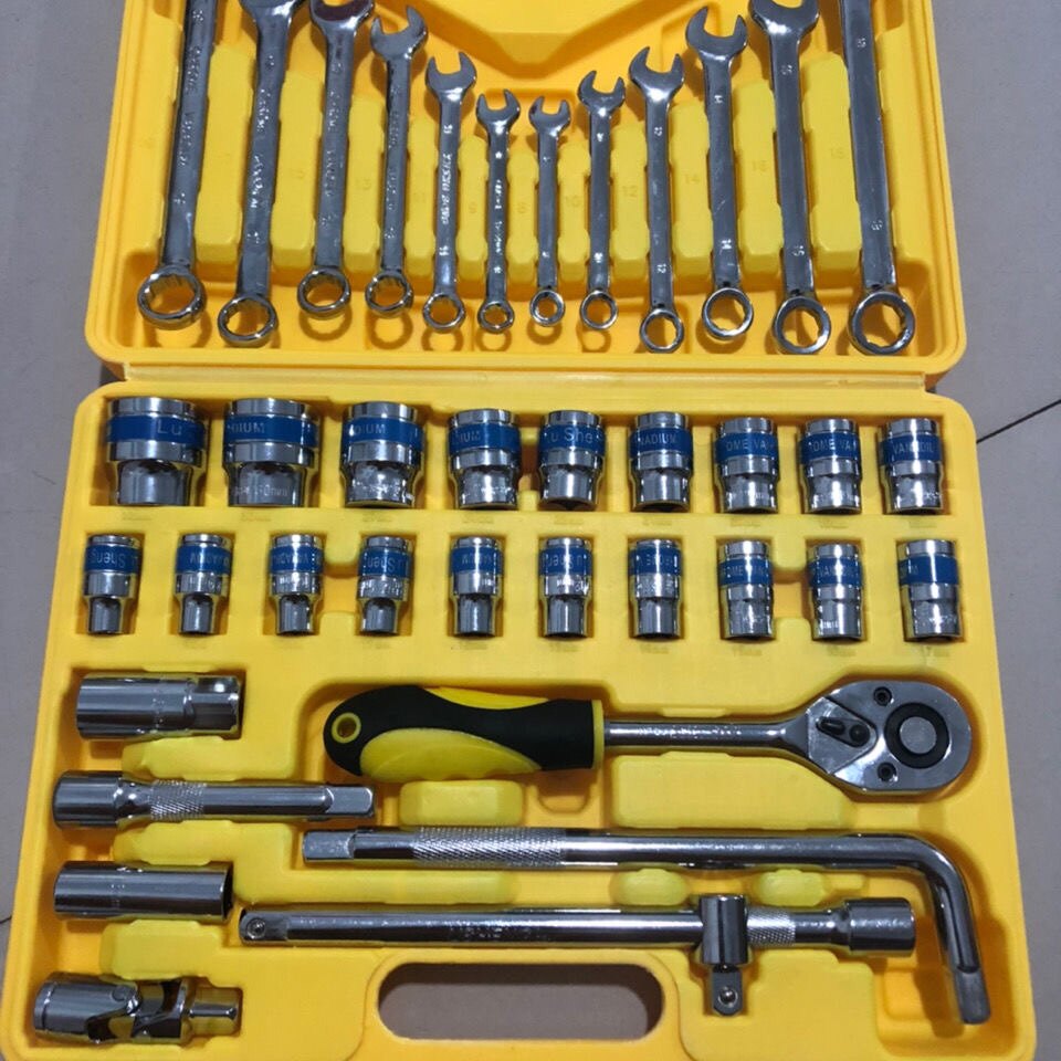 套筒扳手汽车维修组合套装94件组套家用手动套筒扳手