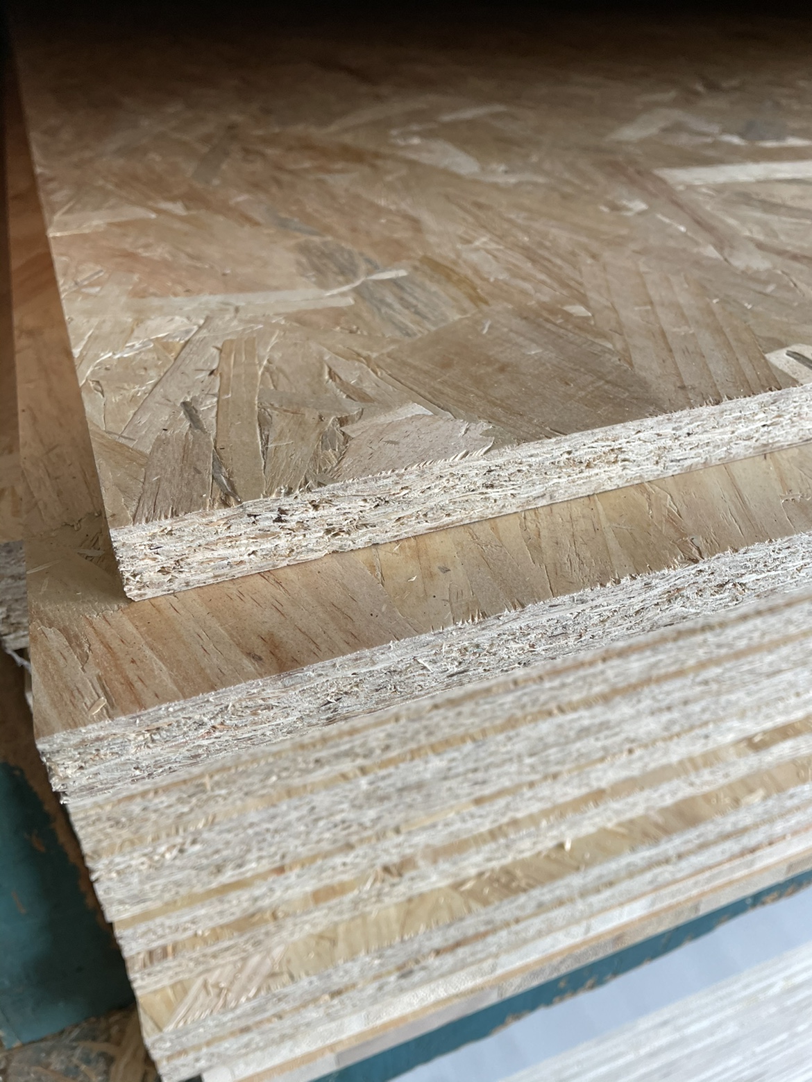 进口欧松osbe0环保家具背景墙装饰定向刨花板欧松板