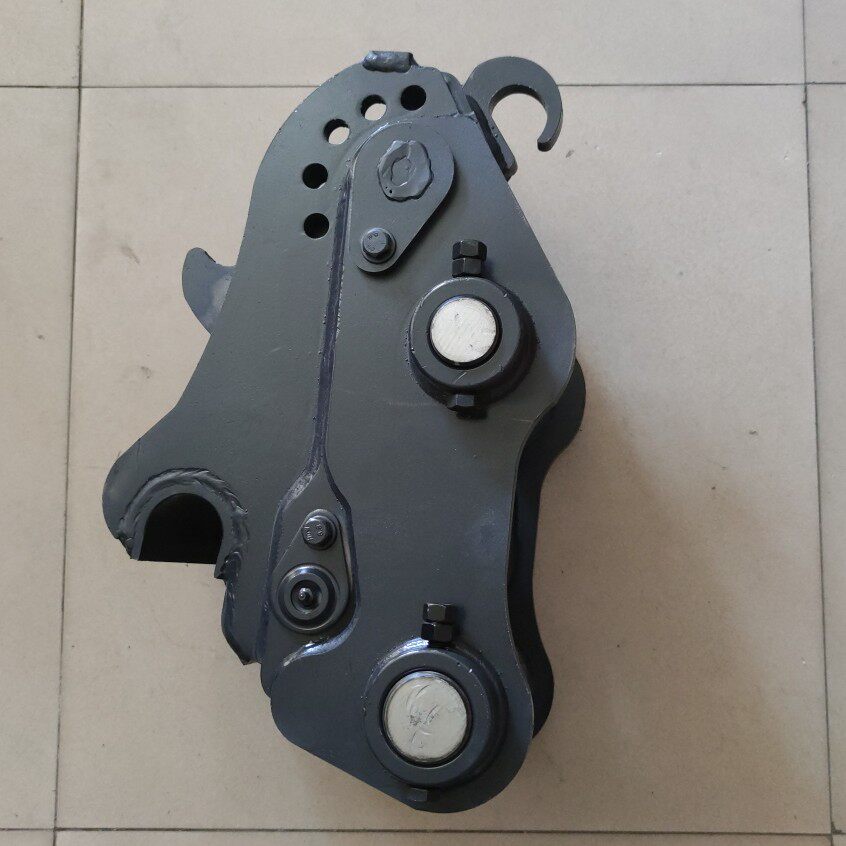 快换新源6575w89轮式挖掘机一体快接连接器接头远山挖掘机