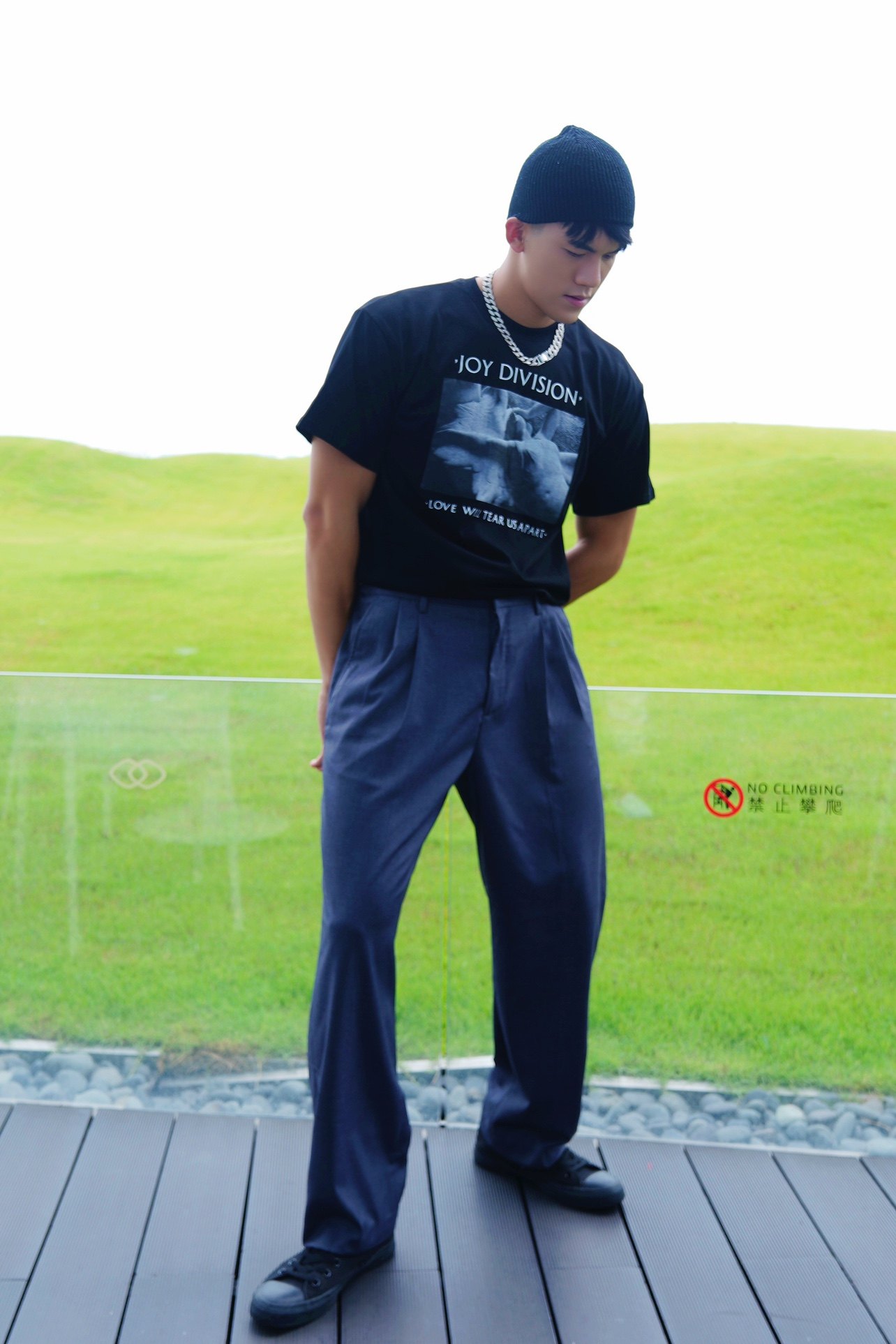 膀子2021夏季新款薄款垂坠简约高级灰色直筒西裤