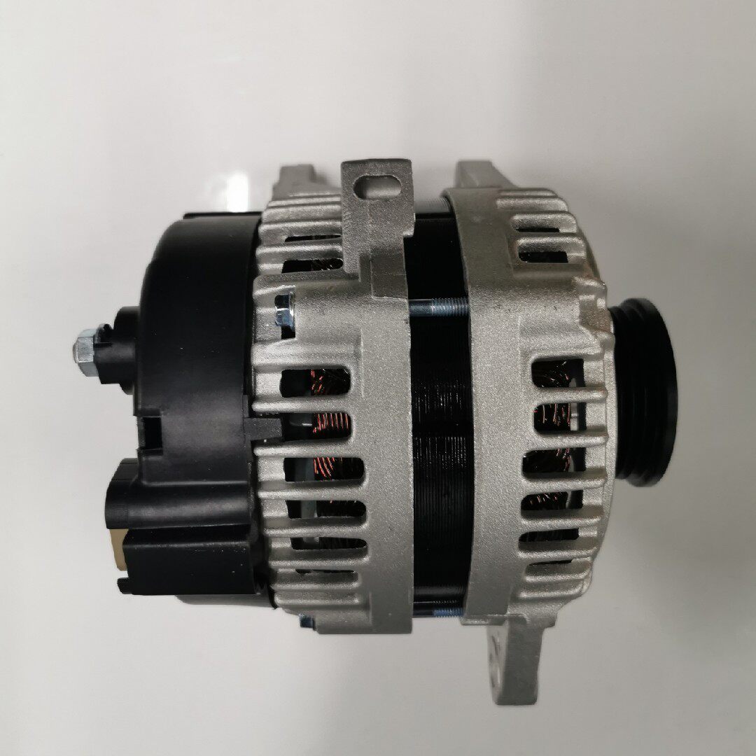 适用于现代伊兰特索纳塔途胜雅绅特狮跑锐欧赛拉图发电机发电机