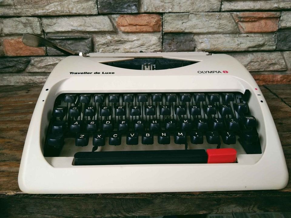 olympia奥林匹亚老式英文打字机复古机械正常使用礼物打字机
