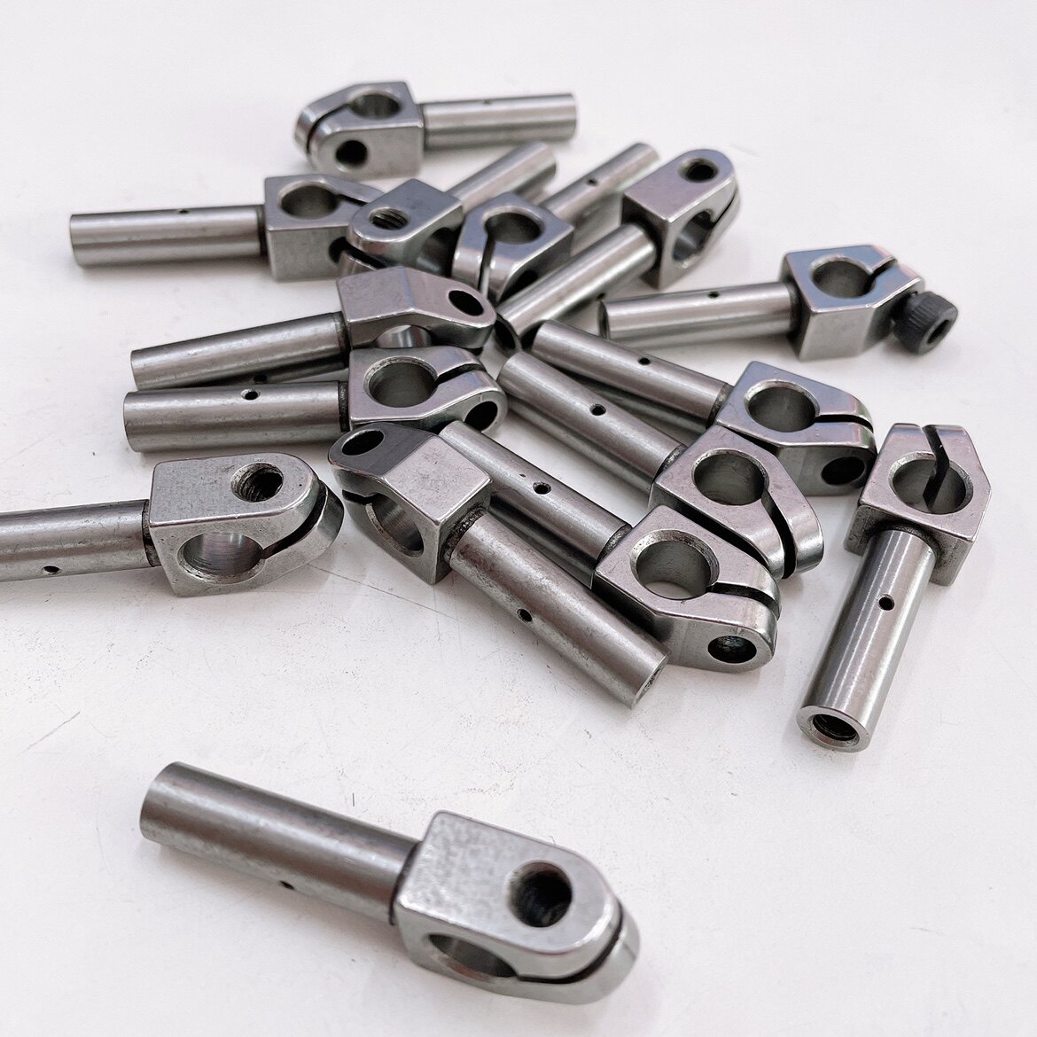 针杆缝纫机配件1591电脑罗拉车拉车接头卡头紧头缝纫机配件