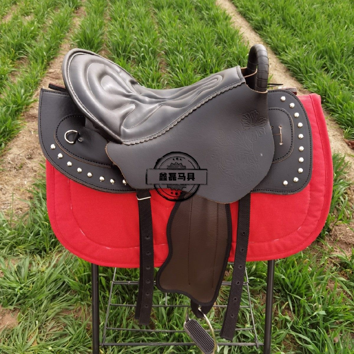 马鞍子大马用品马术游客马鞍牛皮雕花新款鞍马马鞍
