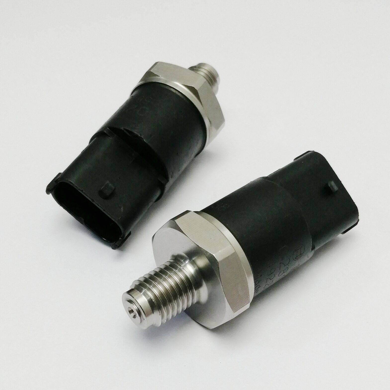 适用于博士燃油共轨压力开关传感器0281002527传感器