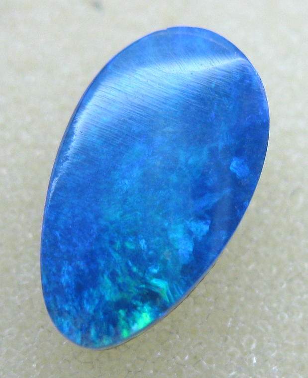 促销彩色宝石五彩欧泊裸石1.34克拉吊坠戒指耳钉其他