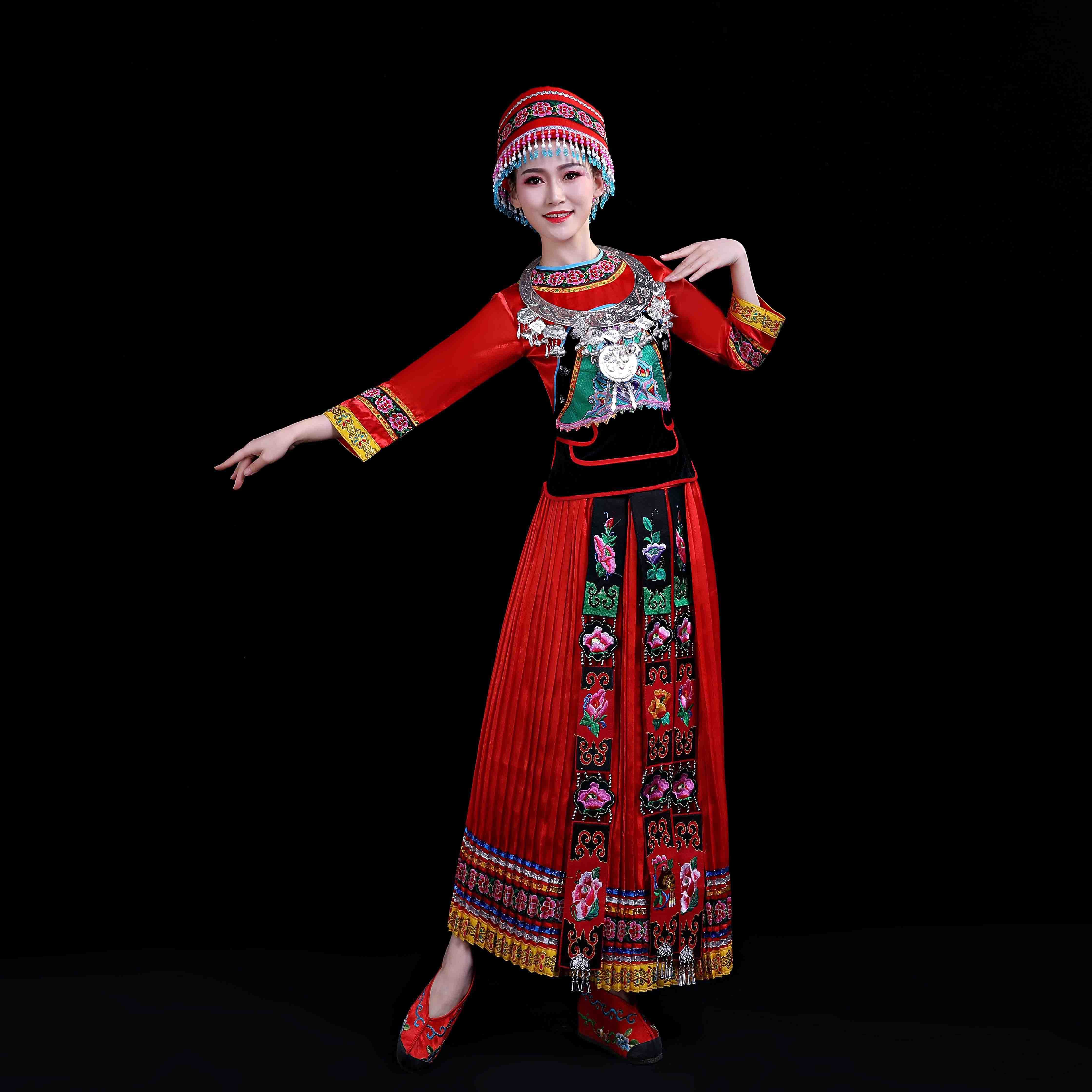 苗族少数民族土家族瑶族黎瑶族盛装云南百褶裙刺绣长款民族服装