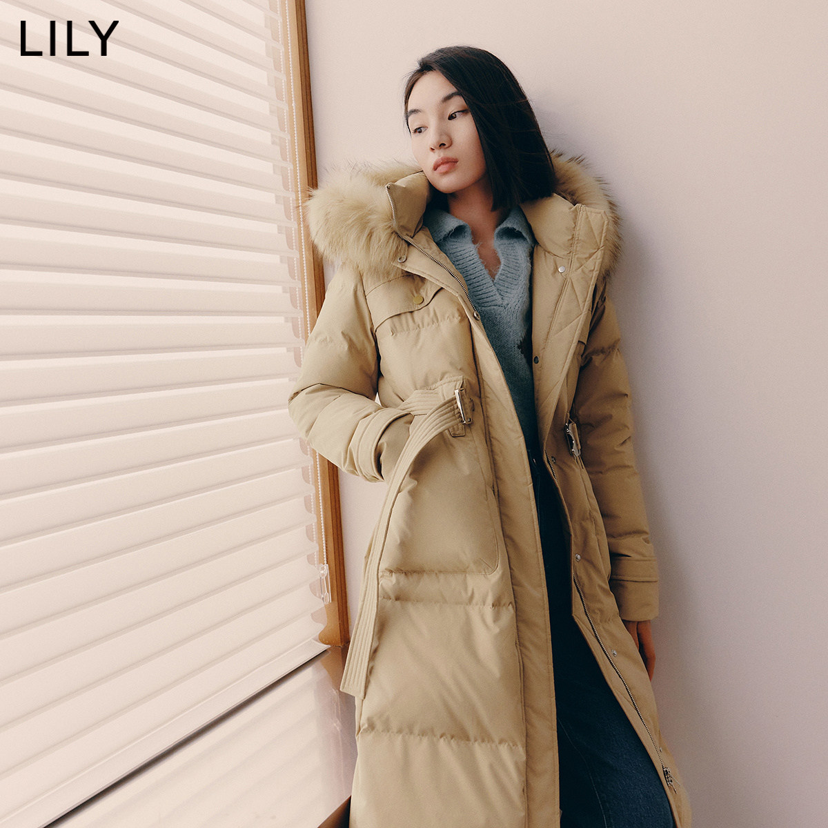 lily2022新款女装高级洋气时尚保暖厚实显瘦腰带羽绒服