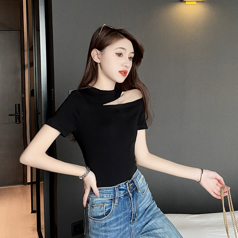 黑色性感夏性感显瘦纯棉短袖露肩一字锁骨镂空t恤