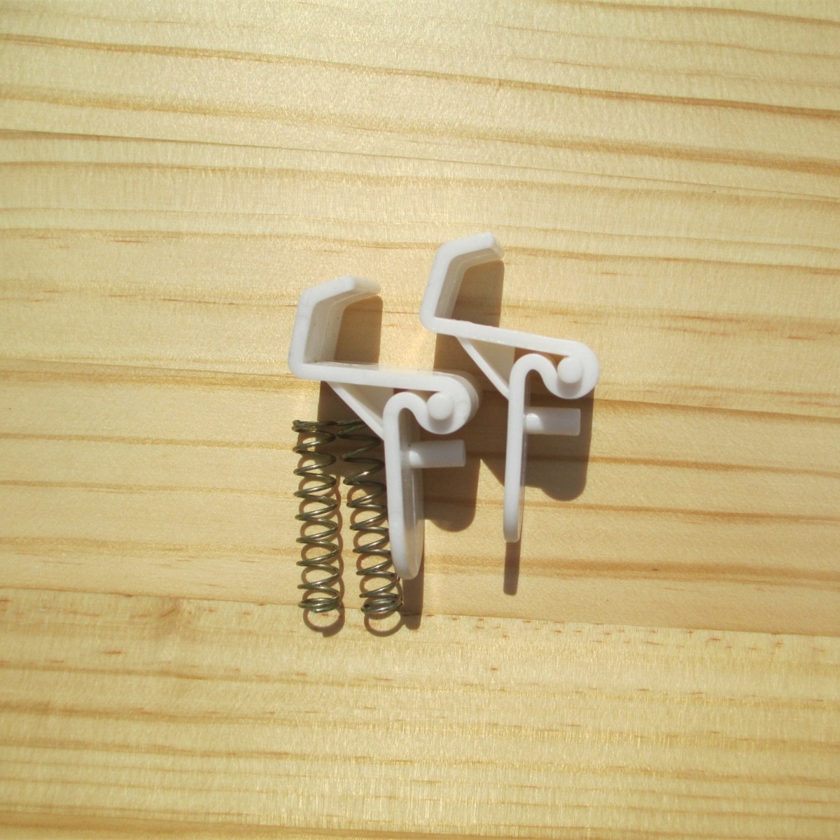 餐椅配件儿童塑料餐盘卡扣夹扣卡子宝宝吃饭儿童餐具