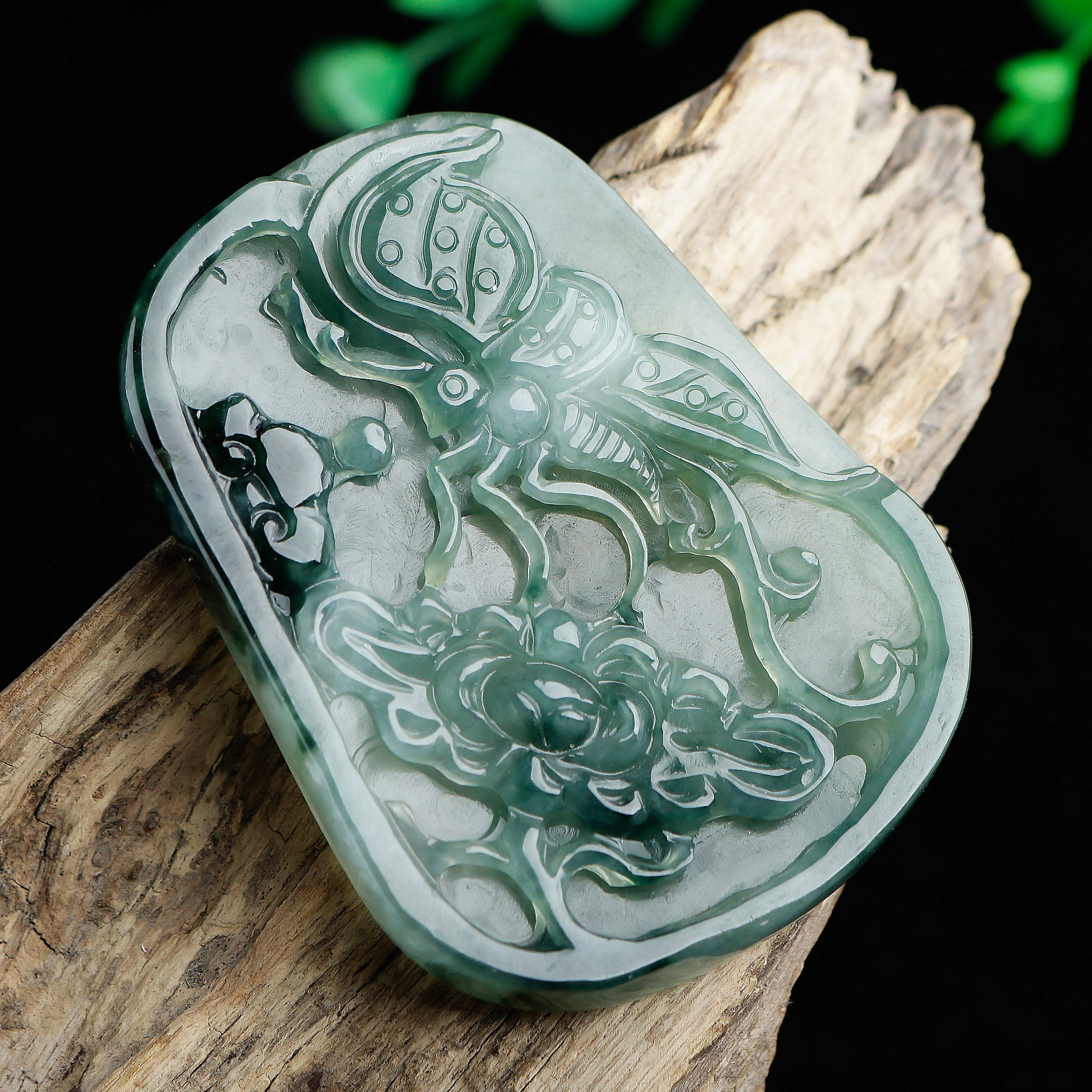 老坑冰种通透翡翠玉蝴蝶吊坠精工玉石冰透蓝水颈饰