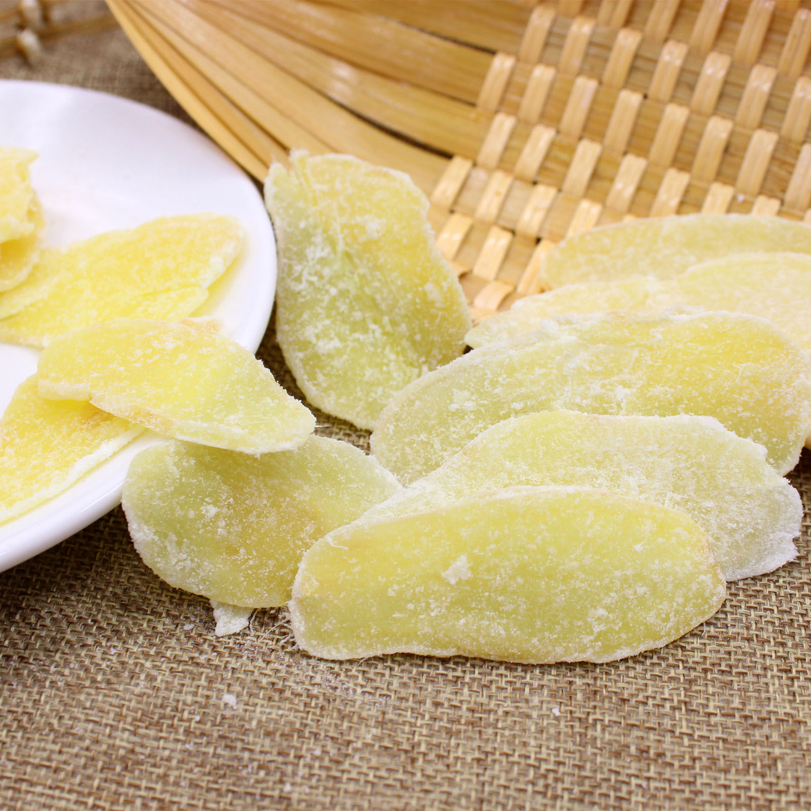 糖姜片山东特产零食农家自制蜂蜜冰糖甜味生姜片干汁泡茶500g包邮