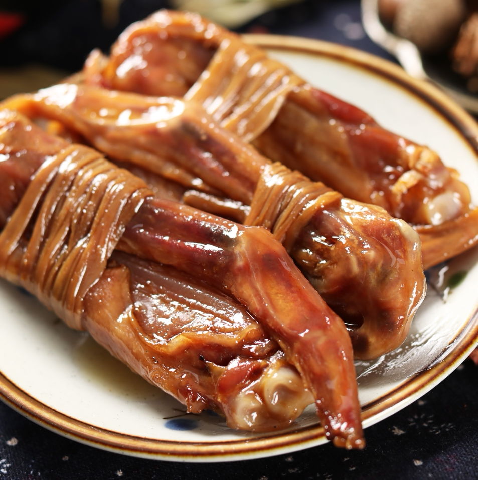鸭掌鹅肠包包翅膀香辣心香裹鸭鸭翅包包宣城卤味鸭肉零食