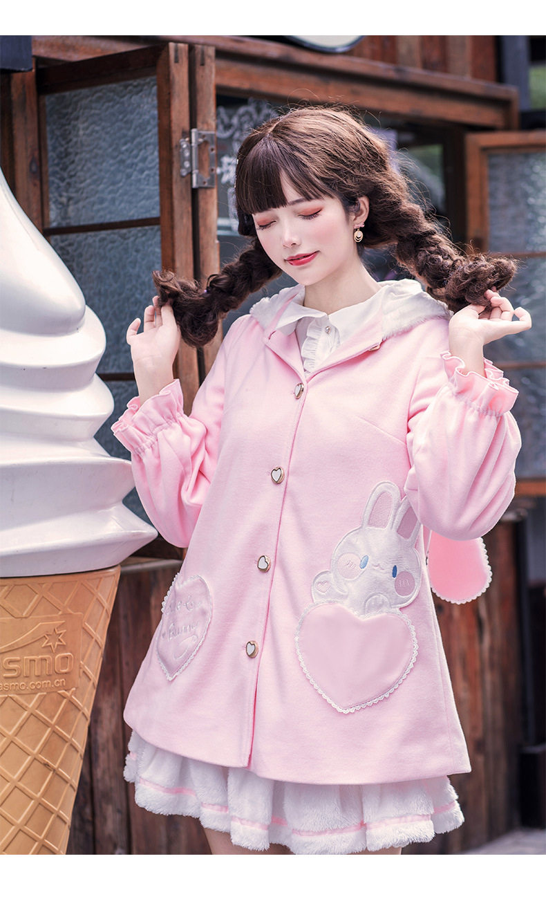 原创新款秋冬可爱可爱兔兔子女装洛丽塔毛呢斗篷毛呢外套