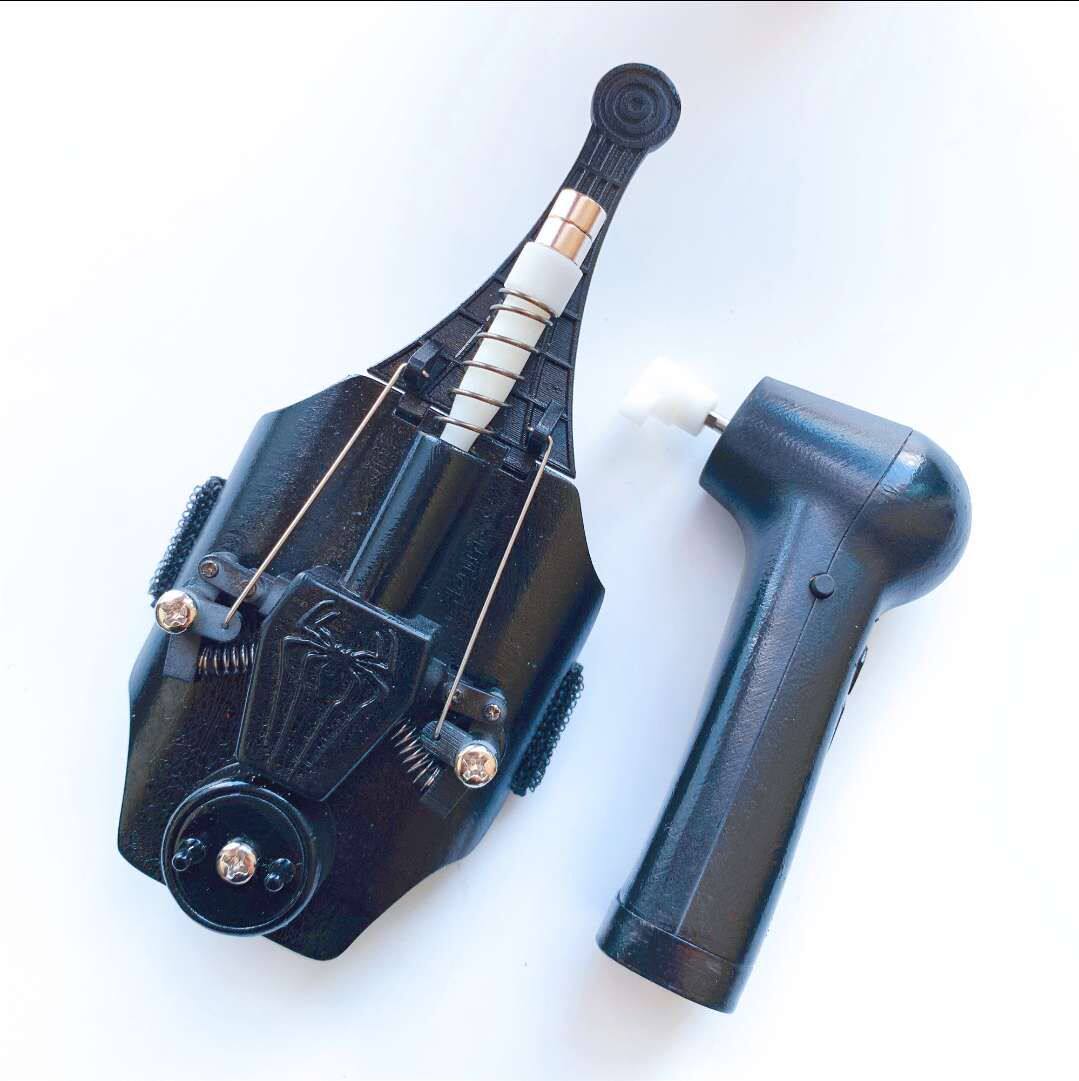 蜘蛛侠吐丝发射器黑科技绳索弹射自动收线玩具腕带潮玩盲盒