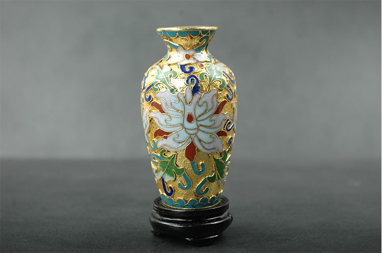 正宗景泰蓝掐丝珐琅库存老货金地磨光花瓶工艺品景泰蓝