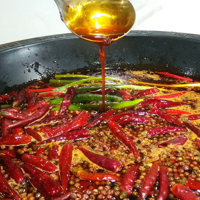十院子正宗壹次性清油火锅底料500g油料750g重庆麻辣商用试味包邮