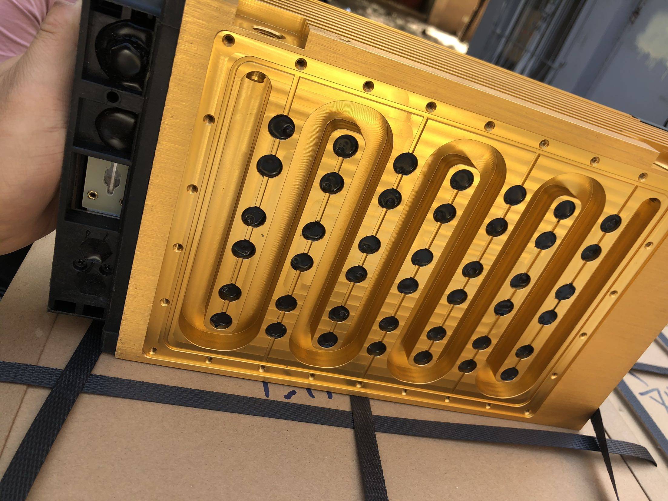 apt1001400大功率电摩控制器961000100900809008066080550驱动器