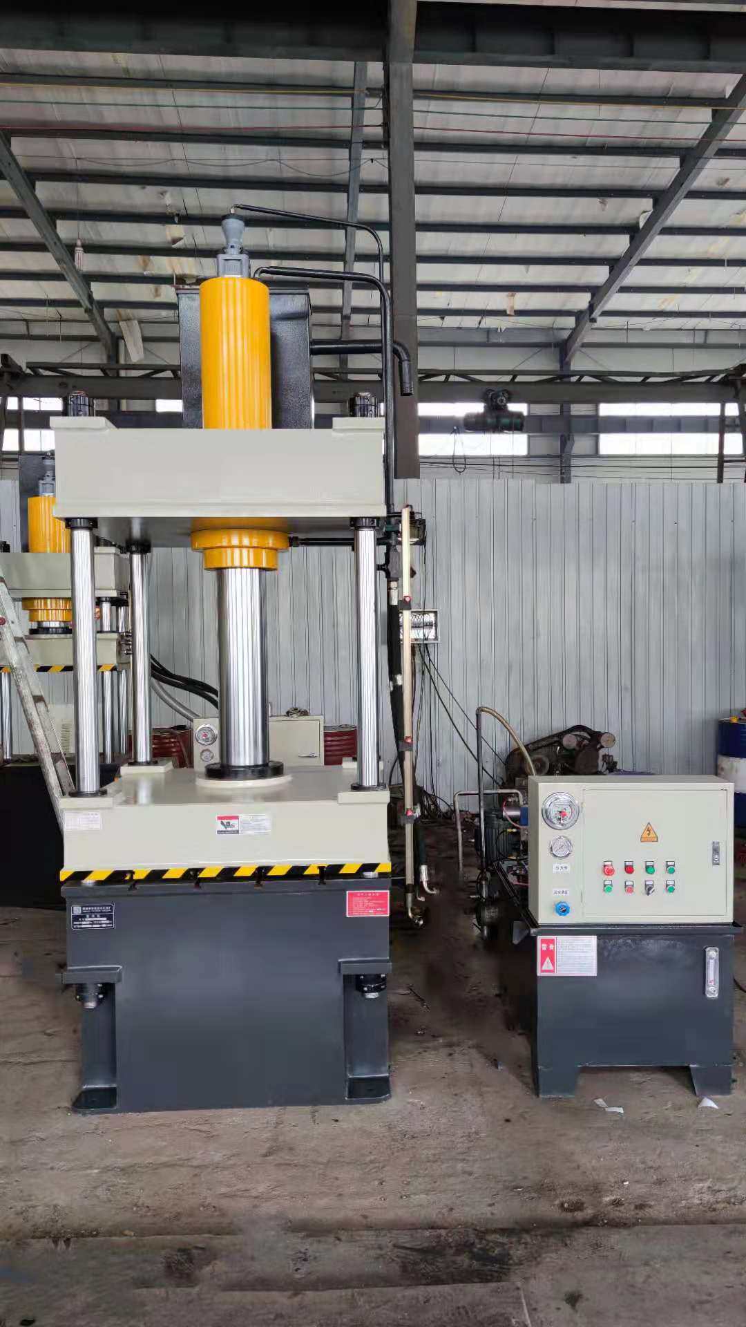 冲压机液压机管机油压机四柱三梁粉末成型大型100吨液压机