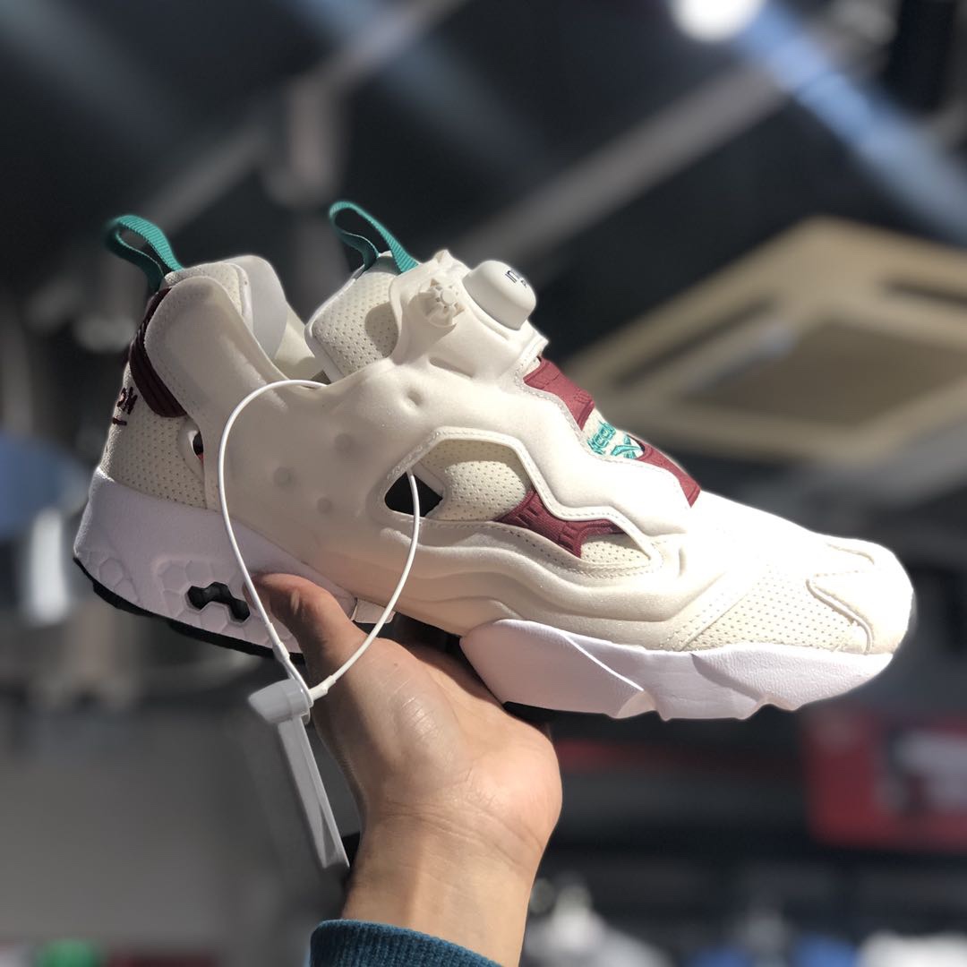 Reebok锐步 INSTAPUMP FURY OG MU 男女春秋运动充气跑步鞋FU9106