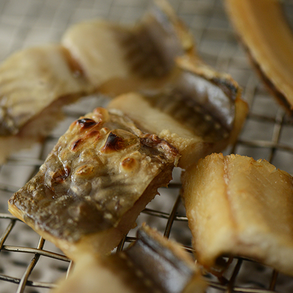 南食召◆淡晒星鳗鲞 油鳗 七星鳗鱼 肉厚少刺无盐晾晒 切段去头尾